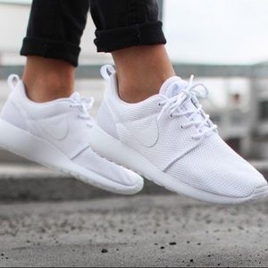 Nike Roshe One (White)